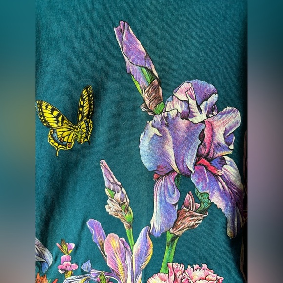 Floral Graphic T-Shirt - Picture 5 of 8